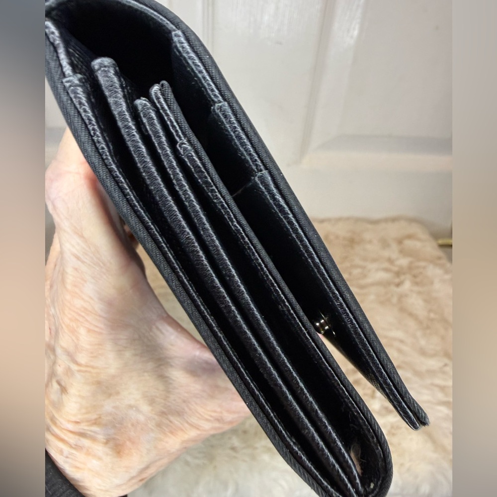 PRADA "TESSUTO" NERO NYLON AND SAFFIANO LEATHER BIFOLD WALLET - Picture 5 of 16